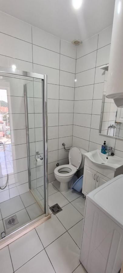 Guest House Ugljevarevic Budua Esterno foto