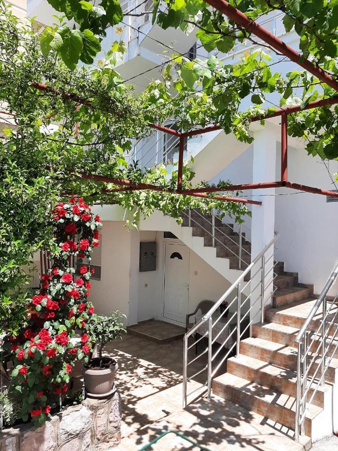 Guest House Ugljevarevic Budua Esterno foto