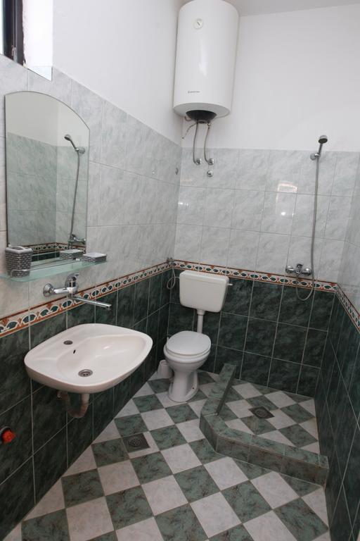 Guest House Ugljevarevic Budua Camera foto