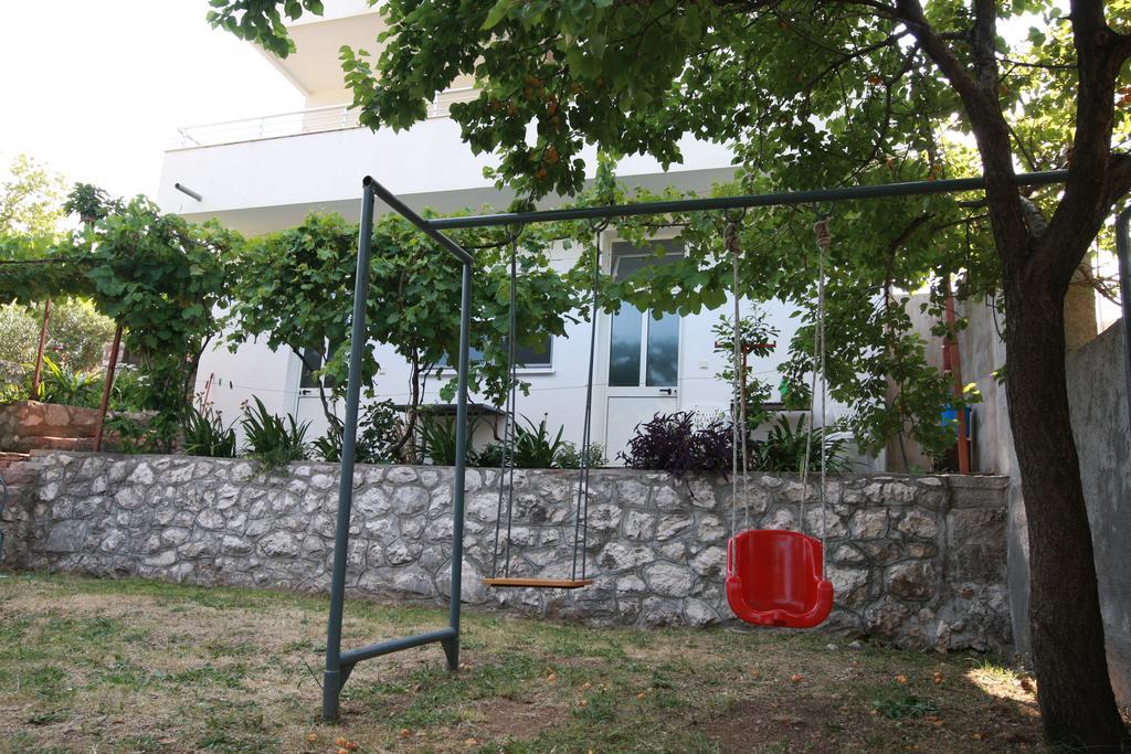 Guest House Ugljevarevic Budua Camera foto