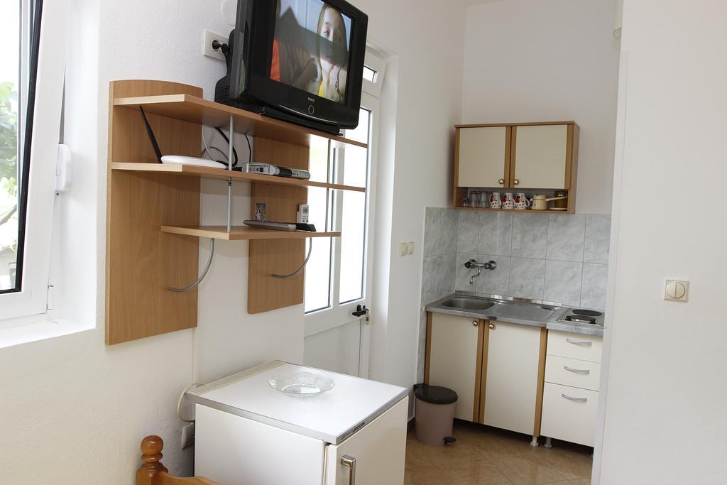 Guest House Ugljevarevic Budua Esterno foto