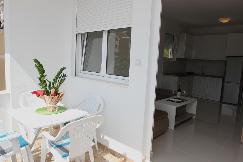 Guest House Ugljevarevic Budua Esterno foto
