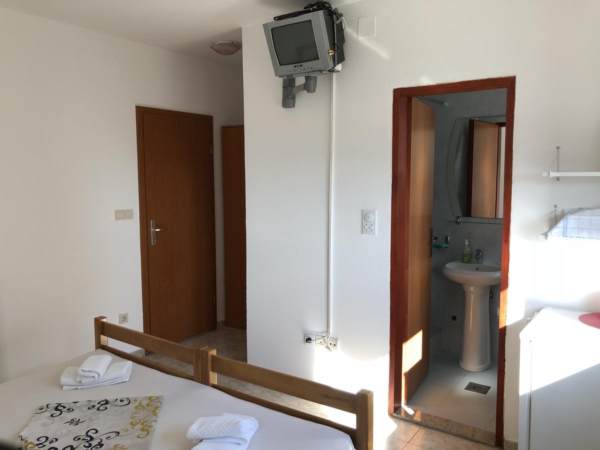 Guest House Ugljevarevic Budua Esterno foto